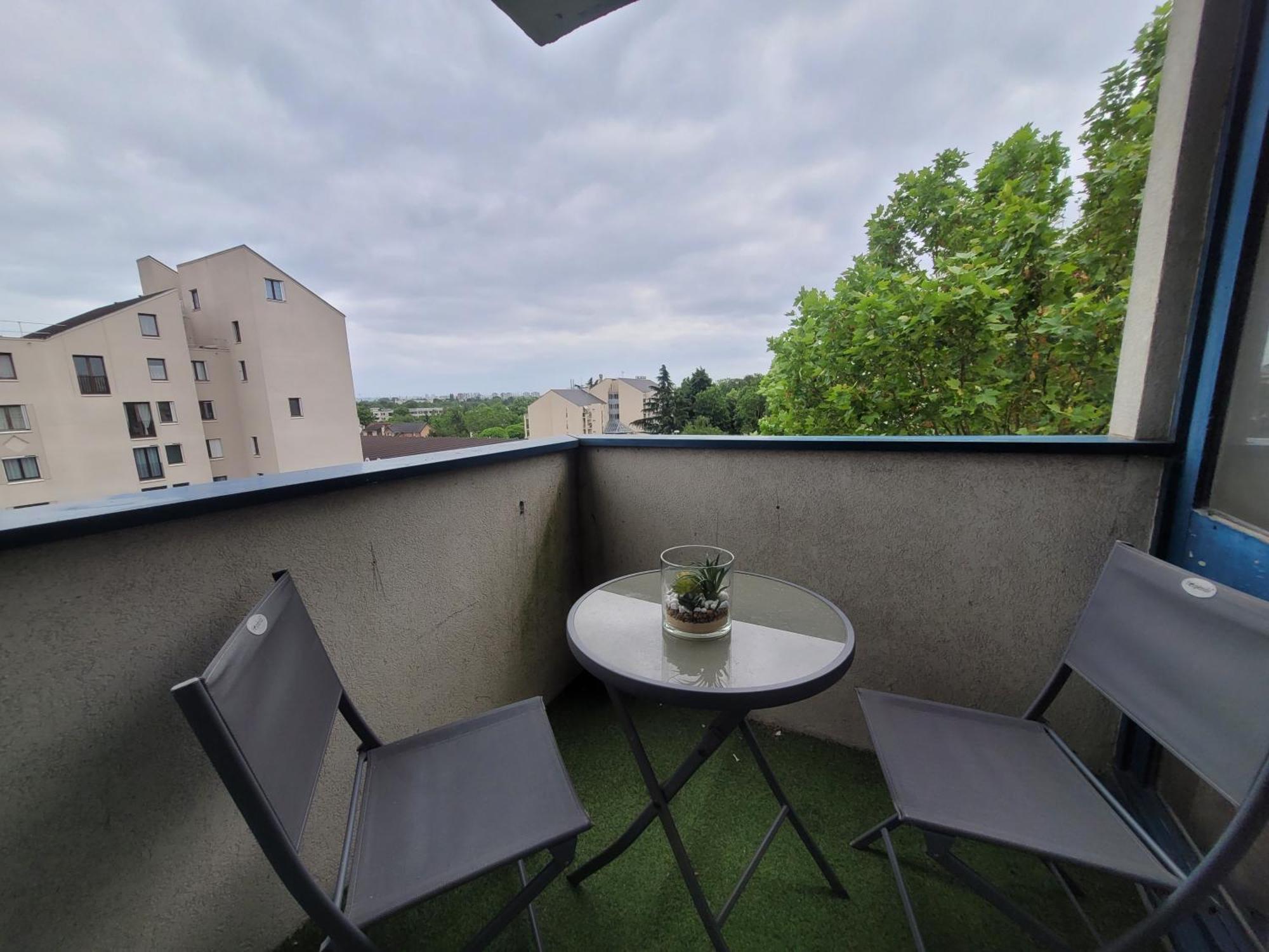 Parisian Retreat Pour 5 Personnes - 12 Min De Paris - Proche Gare Apartment Deuil-la-Barre Ngoại thất bức ảnh