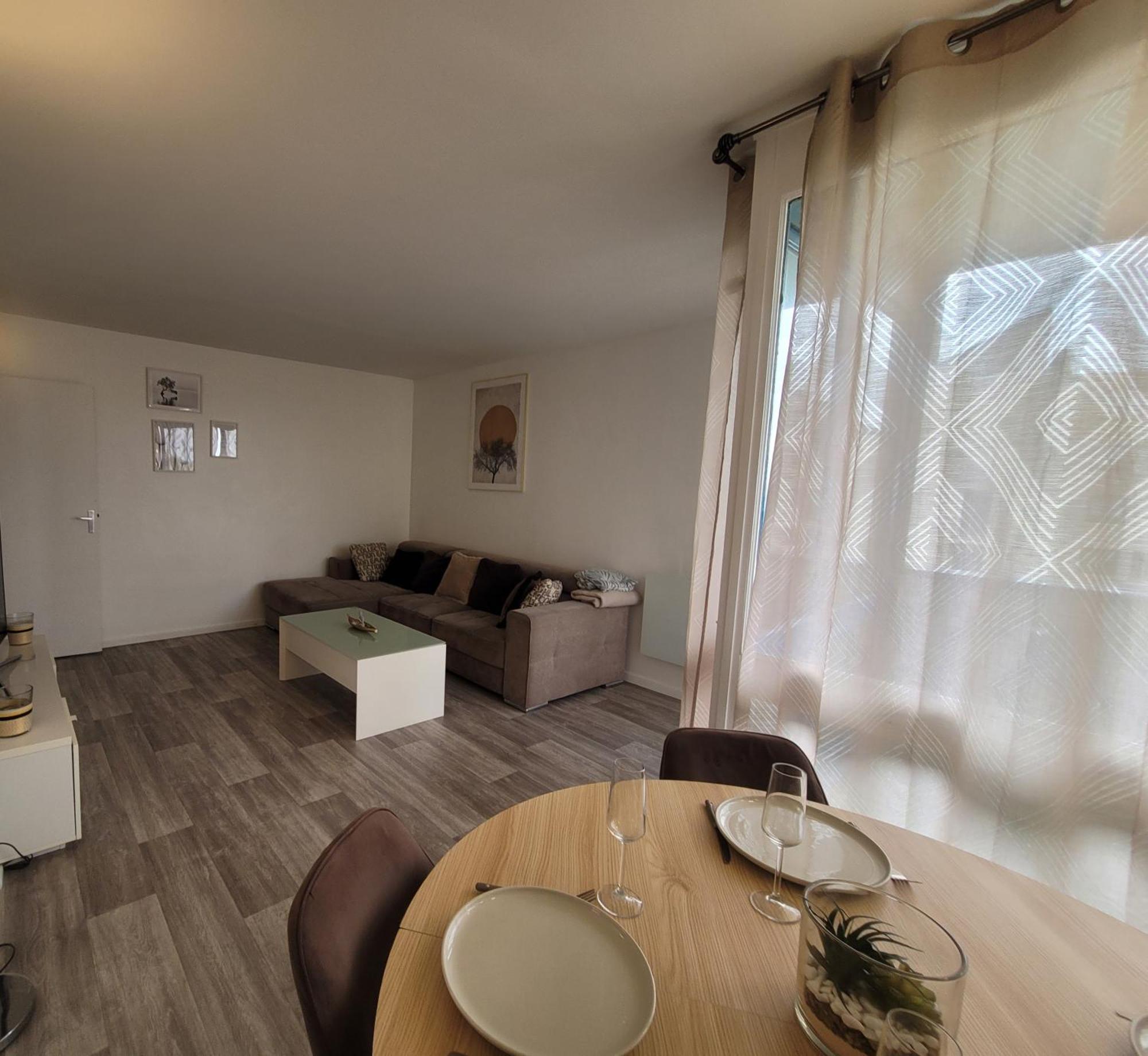 Parisian Retreat Pour 5 Personnes - 12 Min De Paris - Proche Gare Apartment Deuil-la-Barre Ngoại thất bức ảnh